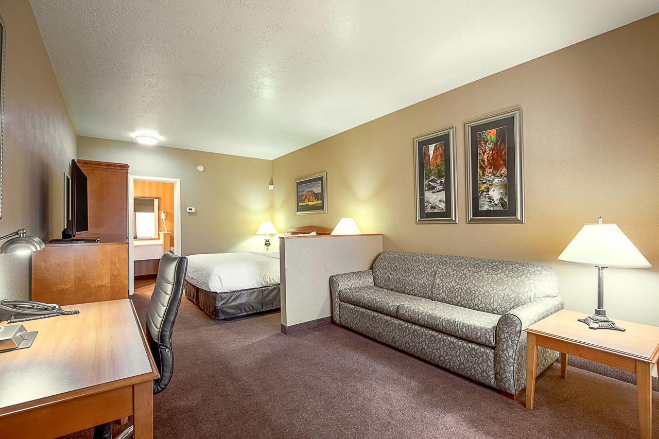 Clarion Suites St George - Convention Center Area St. George Bagian luar foto